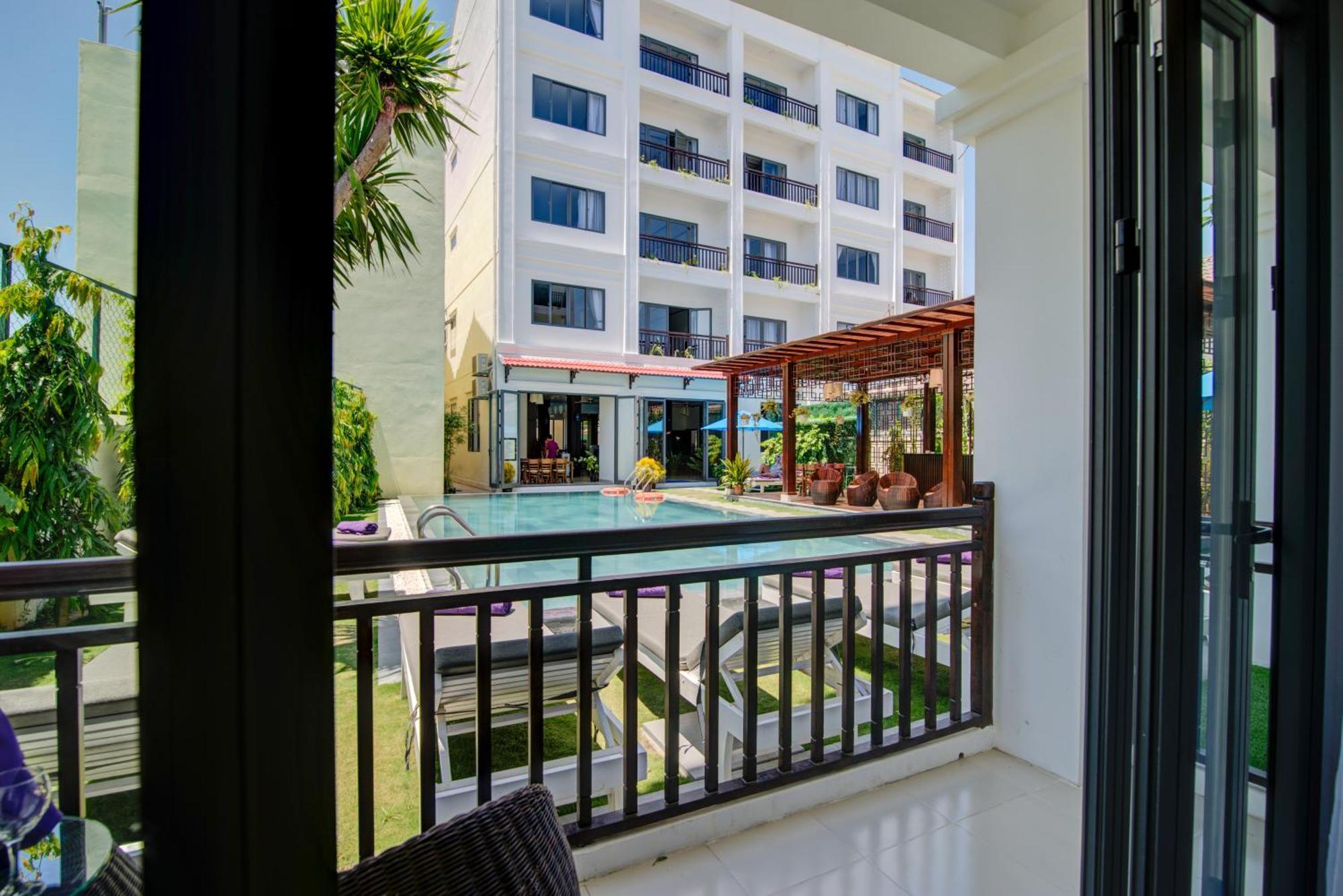 White Lotus Hotel Hoian Хойан Экстерьер фото